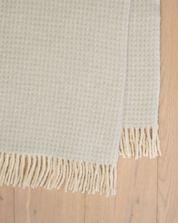 Breckon Throw - Mineral (CLEARANCE)