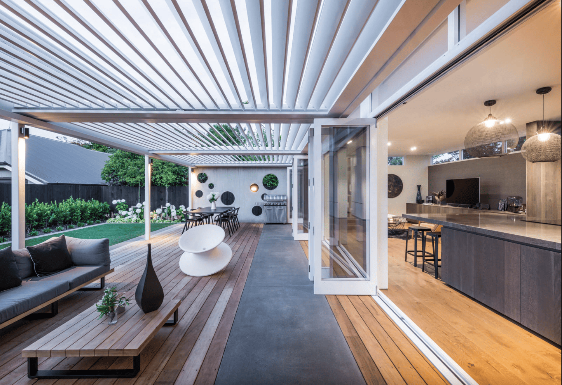 Create a stunning external room