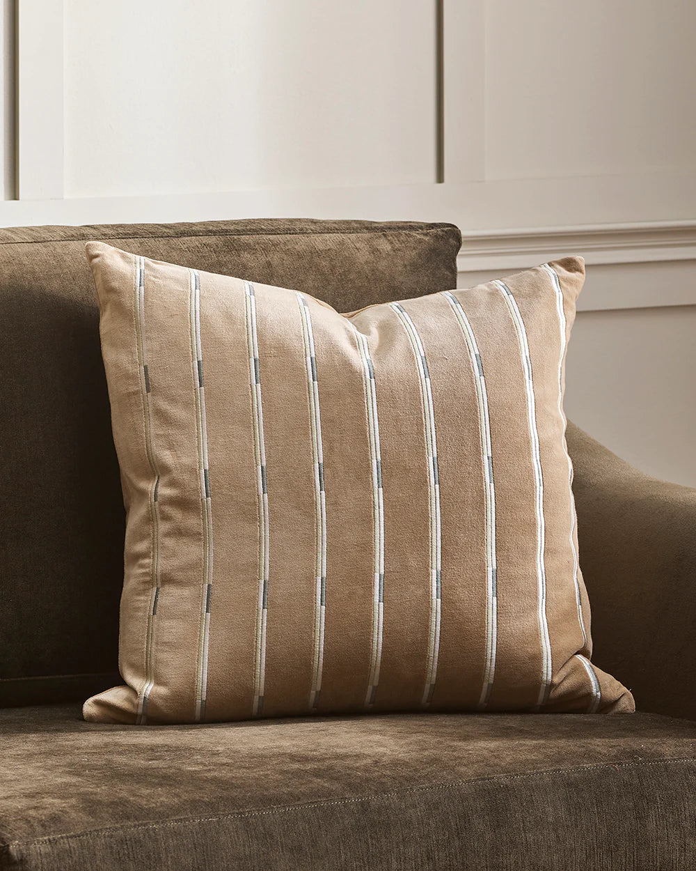 Eden  Cushion - Barley