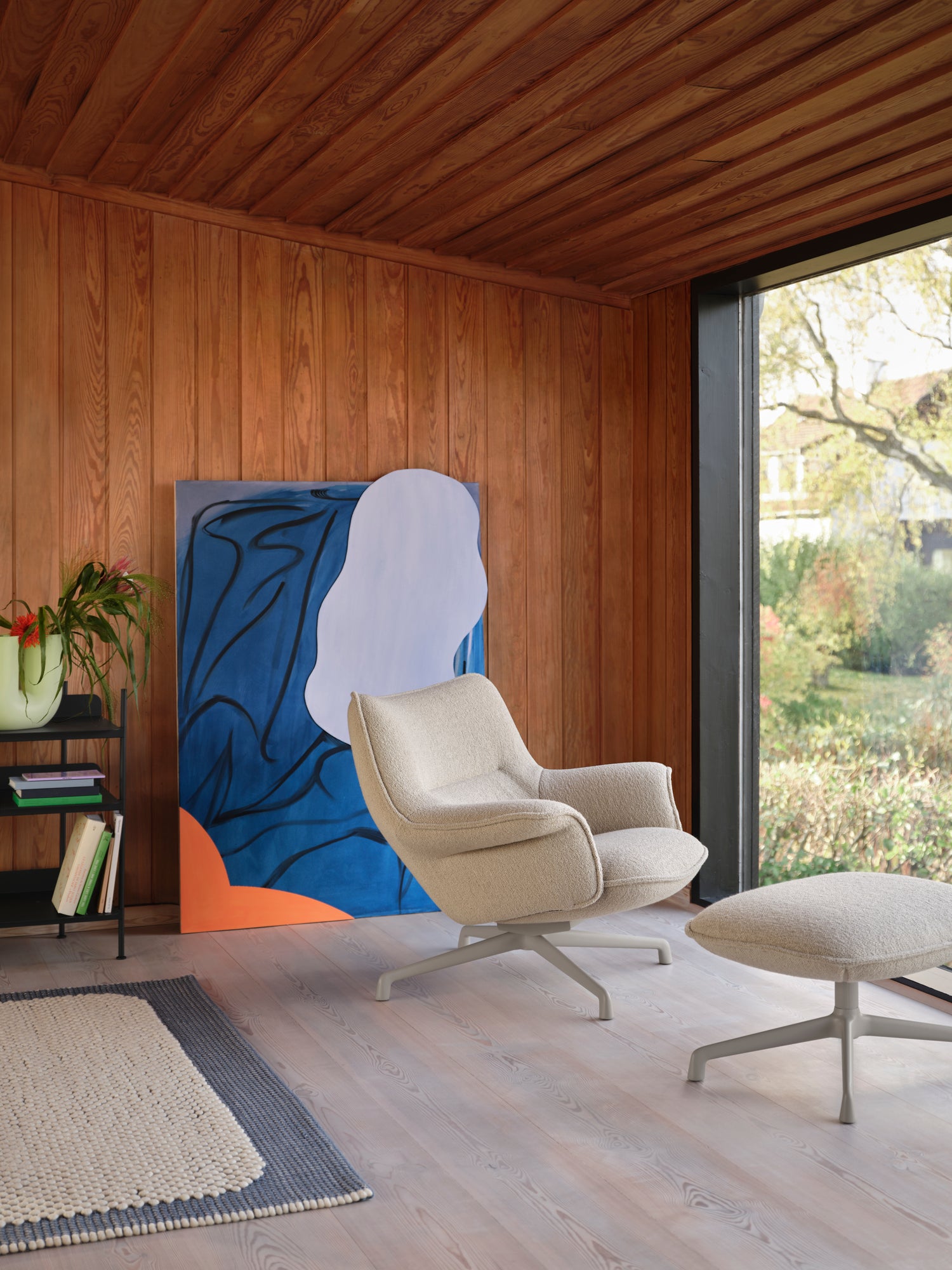 Doze Lounge Chair