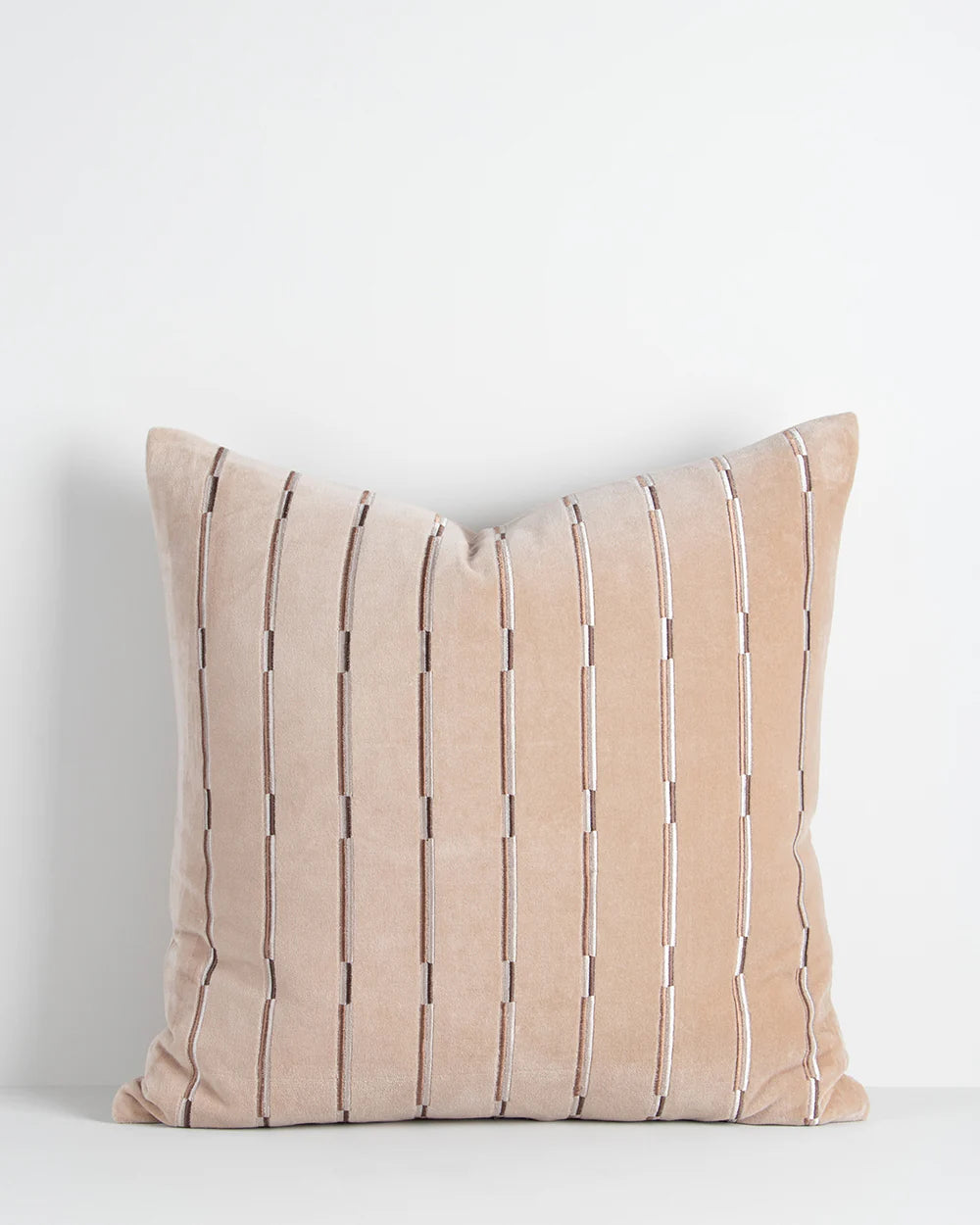 Eden  Cushion - Nougat