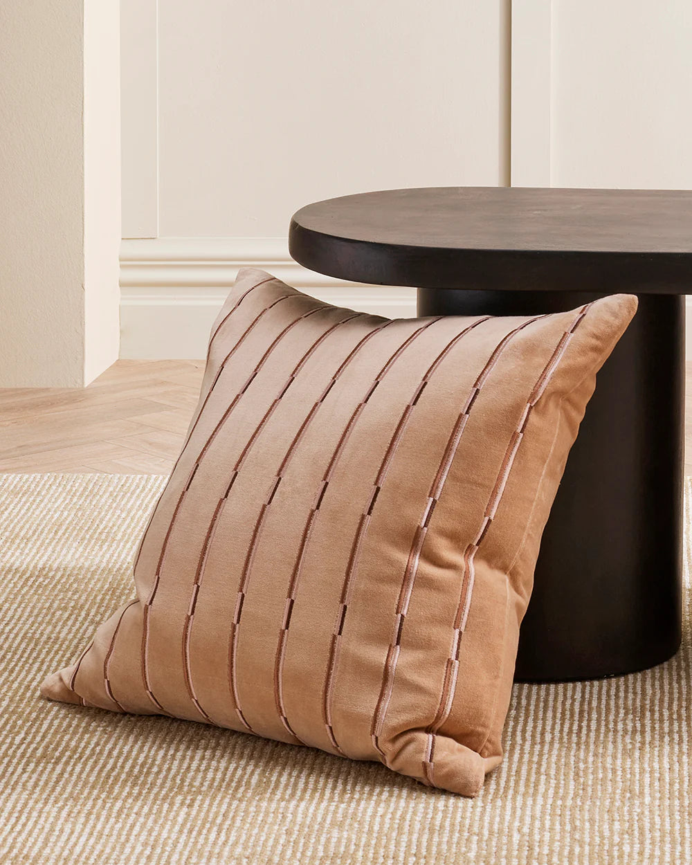 Eden  Cushion - Nougat