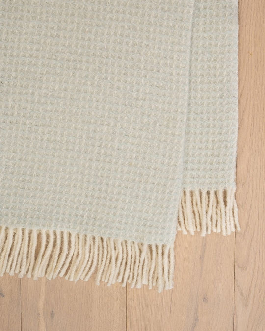 Breckon Throw - Mineral (CLEARANCE)